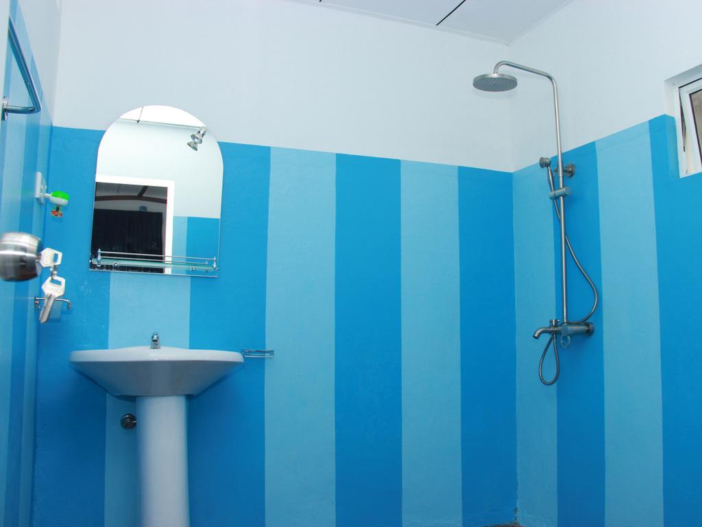Sooriya Sewana Guest House Banduramulla Chambre photo