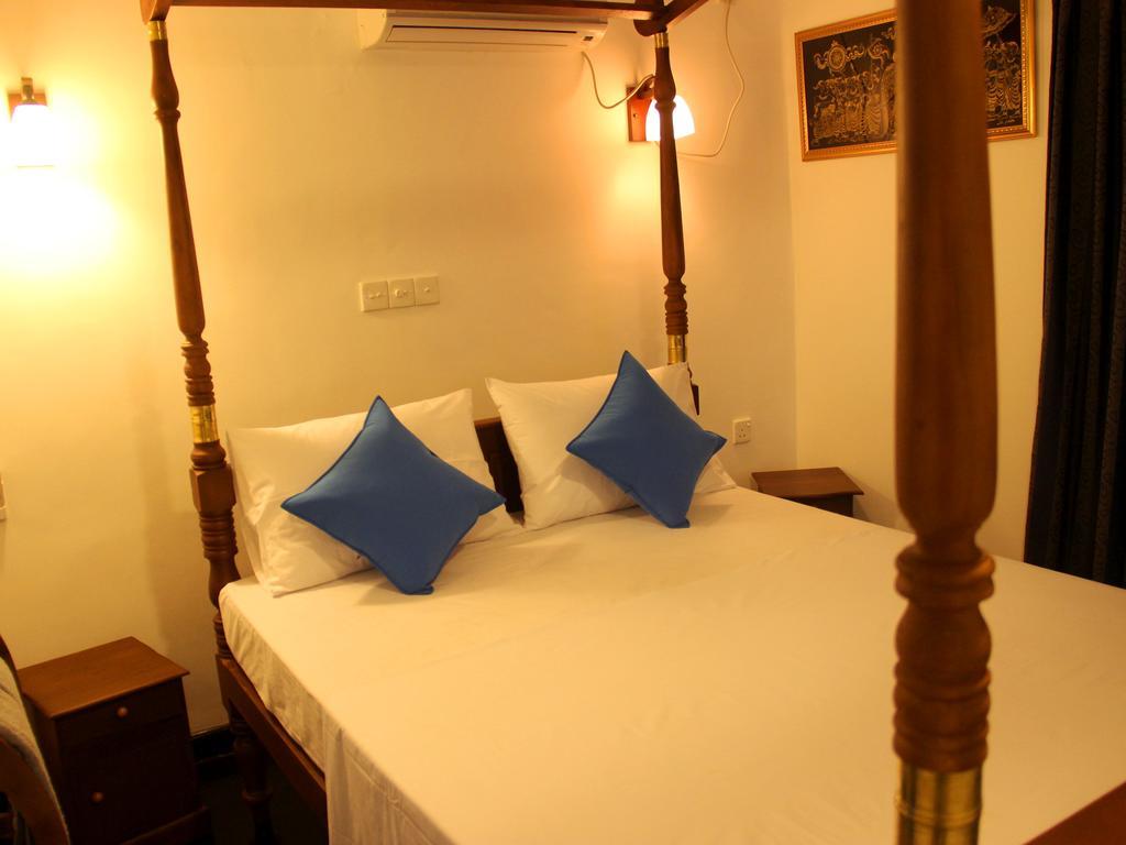 Sooriya Sewana Guest House Banduramulla Extérieur photo