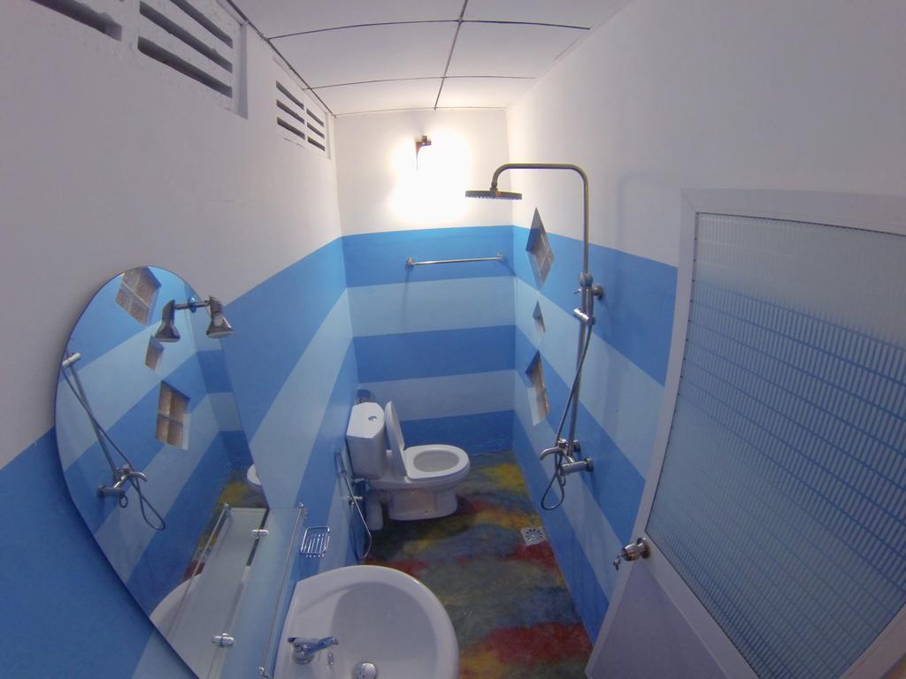 Sooriya Sewana Guest House Banduramulla Chambre photo