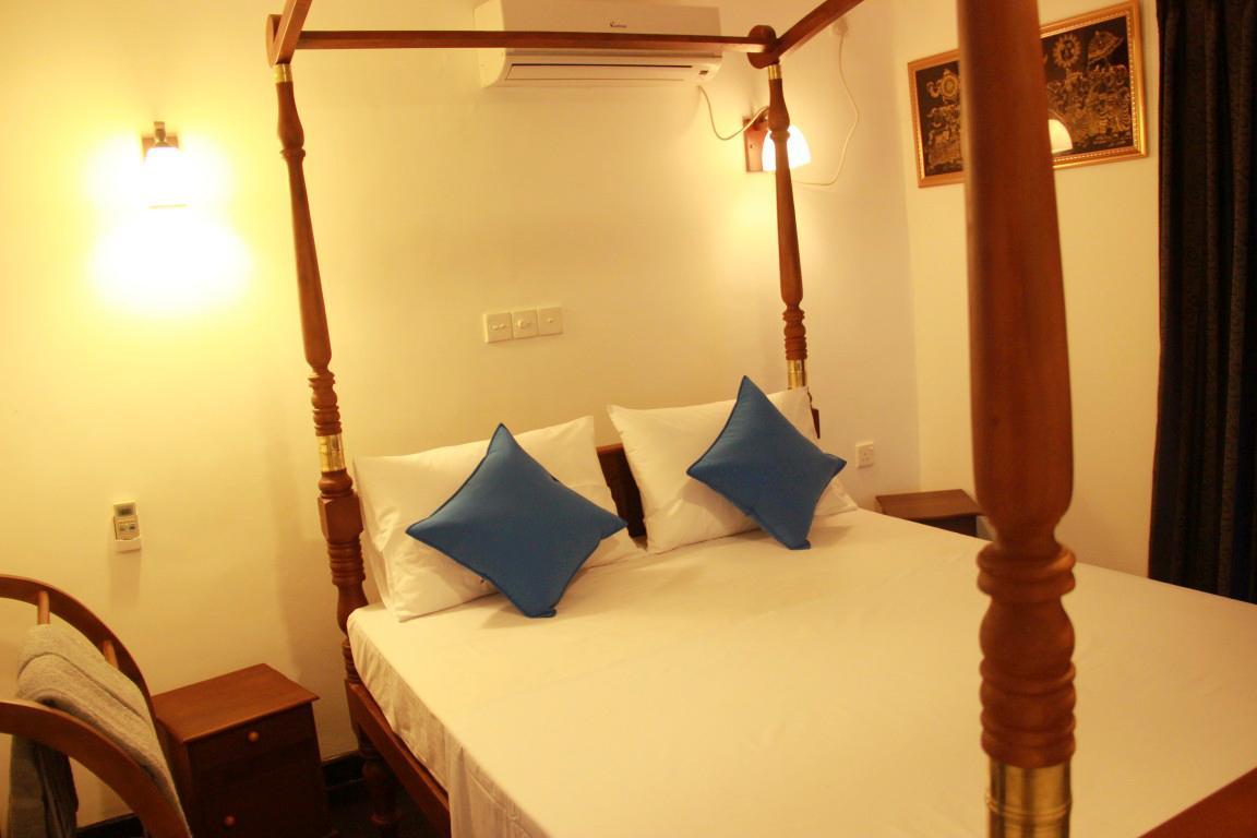 Sooriya Sewana Guest House Banduramulla Extérieur photo